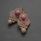 beżowo-różowe klipsy sutasz z rodonitami