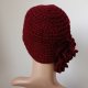 Elegancka bordowa czapka