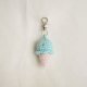 Ręcznie robiony breloczek szydełkowy –  unikatowy dodatek