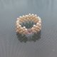 Perłowy Świt - Delikatny ecru pleciony pierścionek z koralików z kryształkiem dla kobiety na prezent
