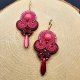 Różowo bordowe wiszące kolczyki sutasz