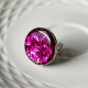 Pierścionek z dużym okrągłym fuksjowym oczkiem