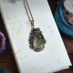Miedziany ozdobny wisiorek z labradorytem i zielonym kwarcem #747