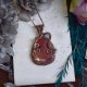 Miedziany wisiorek wire wrapping z czerwonym agatem mszystym #774