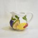Owocowy dzbanuszek ceramiczny