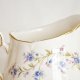 Elegancki porcelanowy dzbanuszek z motywem kwiatowym vintage