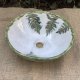 Ceramiczna ręcznie robiona biała umywalka z paprociami