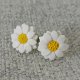 Romantyczne kolczyki stokrotki z modeliny