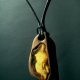 Zawieszka Wisior drewno bursztyn