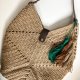 Torebka handmade z juty z chwostami – naturalna torba boho na ramię