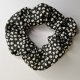 Scrunchie Gumka do Włosów Czarna w Drobne Kwiatki