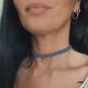 delikatny choker z mosiężną zawieszką