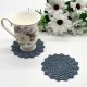 Szydełkowe, szare podkładki pod kubek