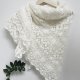 Ozdobna biała chusta ślubna Klaziena ręcznie robiona z merino