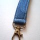 Breloczek zakładany na nadgarstek Jeansowy