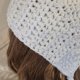 Ręcznie robiony kapturek typu bonnet | Biały | Crochet