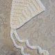 Ręcznie robiony kapturek typu bonnet | Biały | Crochet