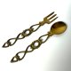 Stare mosiężne sztućce serwingowe vintage Łyżka i widelec ażurowy mosiądz