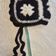 Ręcznie robiona czapka Bonnetka – Klasyczna czerń i biel – Styl Retro / Crochet