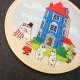Dolina Muminkow na tle nieba, haft w tamborku 20 cm