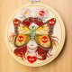 Madame Butterfly Kobieta Motyl ecru, haft w tamborku 20 cm