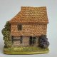 Lilliput Lane Collectable - Handmade - The Hidey Hole ❤ Plastyczna kolekcjonerska i numerowana figurka.