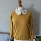 Vintage musztardowy sweter z koronkowym kołnierzem | Dzianina retro boho