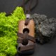 Ręcznie rzeźbiony wisiorek z drewna Walaba, rzemień – biżuteria z duszą natury - pirografia prezent dla kobiety dla niej Unique Jewelry Des