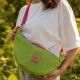 Welurowa torebka crossbody Zielone Jabłuszko