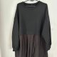 Czarna sukienka oversize Choover rozkloszowana minimalistyczna long sleeve casual Choover Rozmiar 6XL / 52 / 24