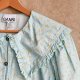 Bawełniana koszula z ozdobnym kołnierzem duńskiej marki Ganni 40 kołnierzyk peter pan collar w kwiaty