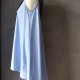 Błękitna sukienka szmizjerka high-low XS S