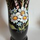 Ręcznie malowany wazon vintage czarny ze stokrotkami 20 cm | retro PRL Cottage