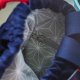 Mały plecak z weluru w kwiaty – ręcznie szyty, unikatowy model 26 × 28 cm
