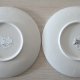 Dwa talerze ceramiczne grubo szkliwione kwiaty