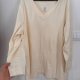 Isaac Mizrahi Live Kremowa Bluzka V-Neck Plus Size 8XL / 56 / 28