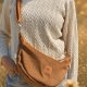 Torebka crossbody z tkaniny 'wool look' Orzech Laskowy