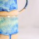 Duży turkusowy kubek ceramiczny z uchem, nakrapiany, rękodzieło, kamionka, sygnatura
