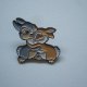 PIN PRZYPINKA BROSZKA UROCZE KRÓLIKI