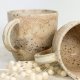 Nakrapiany kubek ceramiczny z uchem, idealny na prezent