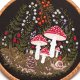 Jesienne muchomory,haft w oprawie ok 20 cm średnicy