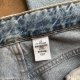 Jasnoniebieskie jeansy wysoki stan z ozdobnymi ćwiekami H&M
