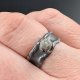 DIAMENT W SUROWYM SREBRZE R 13