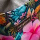 Beżowa listonoszka z kominem z plecionki i weluru w kwiaty i koliberki – handmade