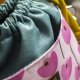 Zielona listonoszka z kominem z weluru w różowe tulipany – handmade, unikat