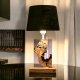 Lampa z drewna oliwnego i żywicy