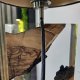 Lampa z drewna oliwnego i żywicy