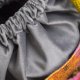 Szara listonoszka z kominem z weluru w malowane kwiaty – handmade, unikat