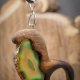 Wisiorek z naturalnego drewna  orzecha i zielony plaster agatu – rękodzieło z duszą - prezent dla kobiety dla niej Unique Jewelry Design; Luxury Woode
