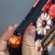Etui na klucze z czarnego weluru w kolorowe kwiaty – handmade